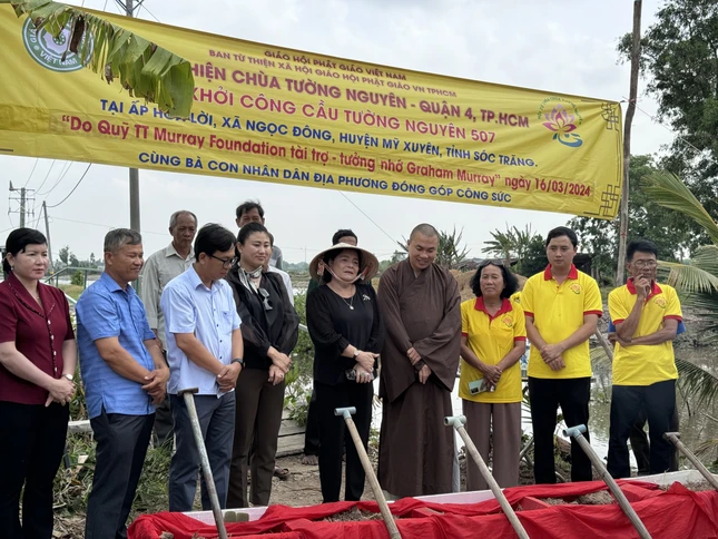 Khởi công công trình cầu bê-tông Tường Nguyên 507 - Ảnh: T.N