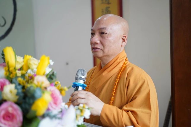 Thượng tọa Thích Chiếu Tuệ, Trưởng ban Tổ chức phát biểu khai mạc