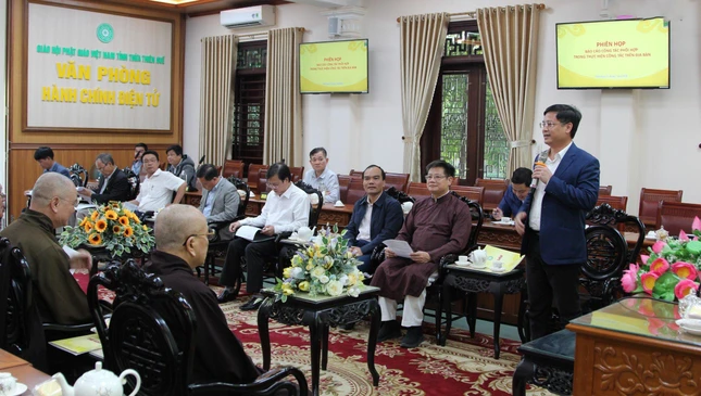 Phó Chủ tịch Thường trực UBND tỉnh Nguyễn Thanh Bình phát biểu tại buổi họp