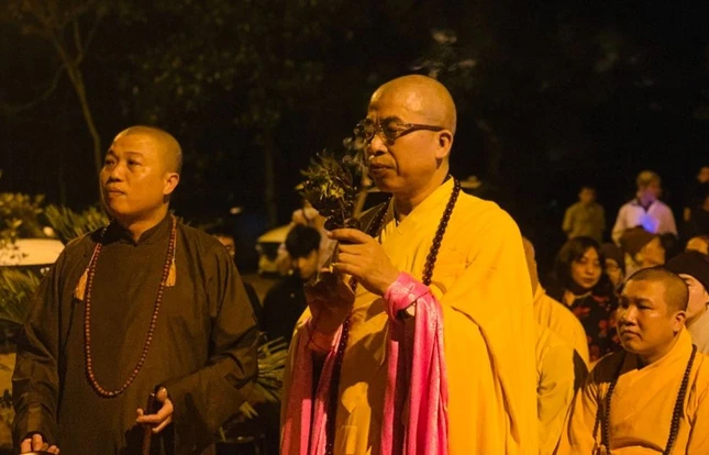 Thực hiện khóa lễ an vị Thực hiện khóa lễ an vị