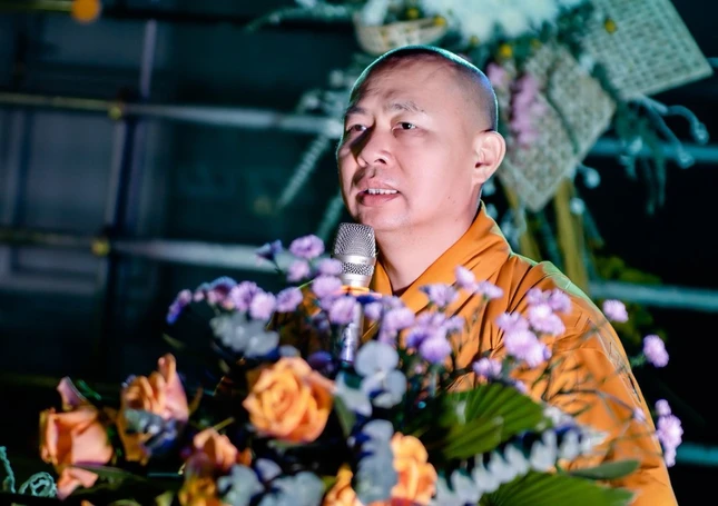 Thượng tọa Thích Tâm Đức phát biểu tại buổi lễ