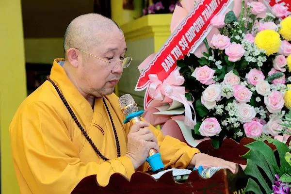 Thượng tọa Thích Chơn Trí phát biểu tại buổi lễ công bố quyết định Thượng tọa Thích Chơn Trí phát biểu tại buổi lễ công bố quyết định