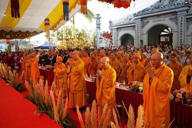 Chư tôn đức chứng minh, tham dự