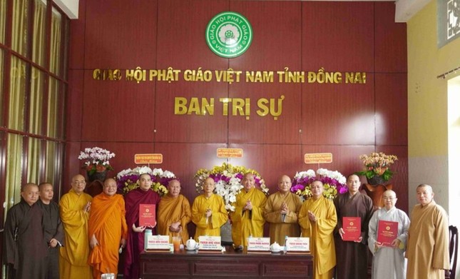 Chụp ảnh lưu niệm