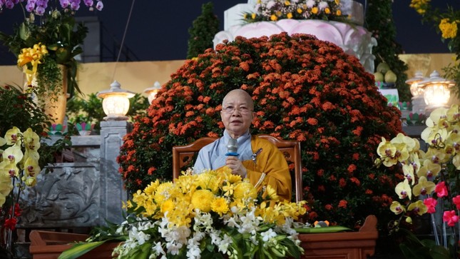 Ni trưởng Thích nữ Như Thảo thuyết giảng "Niềm tin của Phật tử đối với Đức Quán Thế Âm"