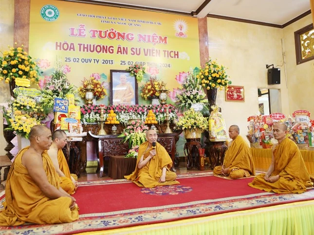 Hòa thượng Thích Giác Tiến ban đạo từ