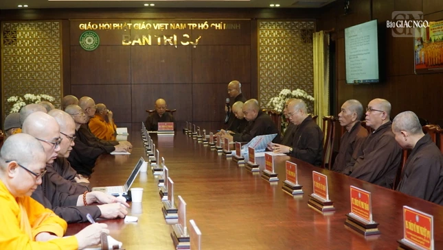 Quảng cảnh buổi họp của Ban Thường trực