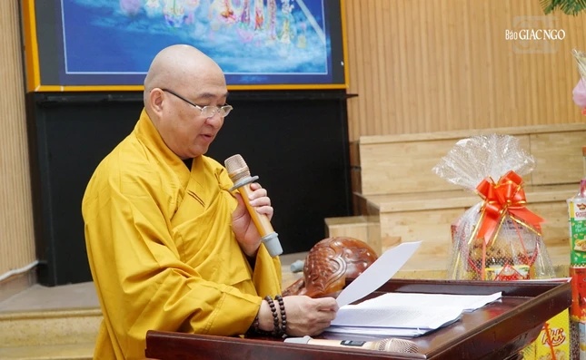 Thượng tọa Thích Phước Nguyên đã đọc lời cảm tạ