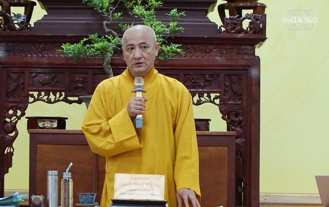 Hòa thượng Thích Huệ Thông, chủ tọa hội nghị giải đáp một số vướng mắc của Phật giáo các tỉnh