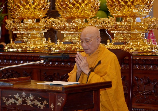 Trưởng lão Hòa thượng Thích Minh Thông đại vị trùng tuyên giới Tỳ-kheo và Bồ-tát