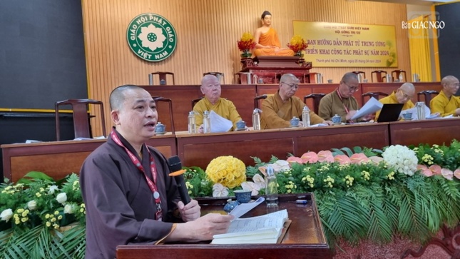 Đại đức Thích Quảng Tiến trình bày phương hướng hoạt động Phật sự của Ban Hướng dẫn Phật tử T.Ư Đại đức Thích Quảng Tiến trình bày phương hướng hoạt động Phật sự của Ban Hướng dẫn Phật tử T.Ư