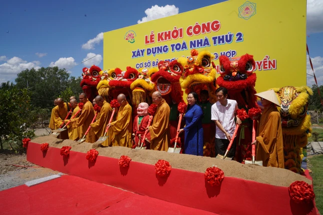 Khởi công tòa nhà thứ 2 Khởi công tòa nhà thứ 2