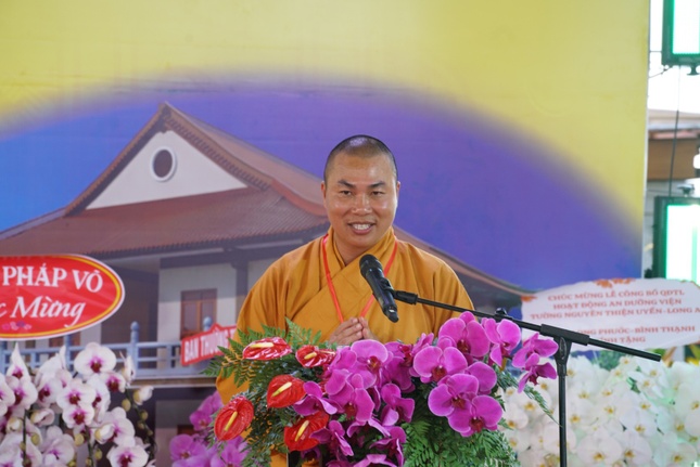 Đại đức Thích Minh Phú phát biểu tại lễ công bố thành lập An dưỡng viện