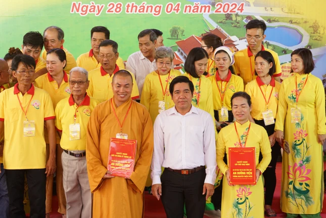 Đại đức Thích Minh Phú nhận quyết định Đại đức Thích Minh Phú nhận quyết định