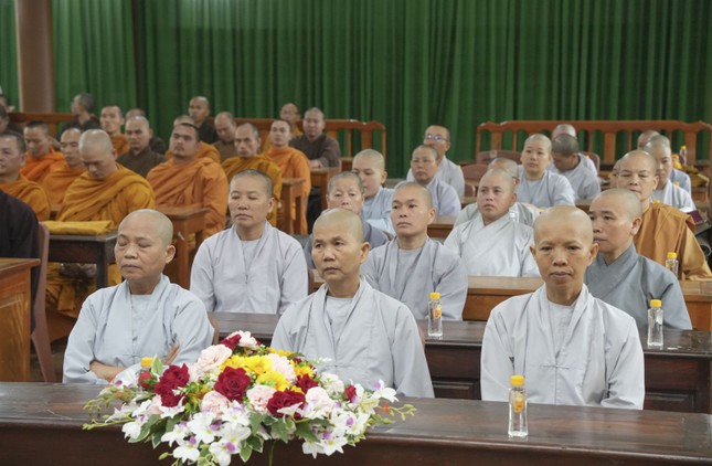 Chư Tăng Ni tham dự