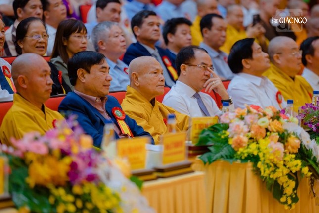 Trưởng lão Hòa thượng Chủ tịch Hội đồng Trị sự cùng lãnh đạo các cơ quan