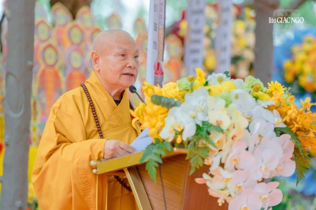Trưởng lão Hòa thượng Thích Thiện Nhơn phát biểu khai mạc