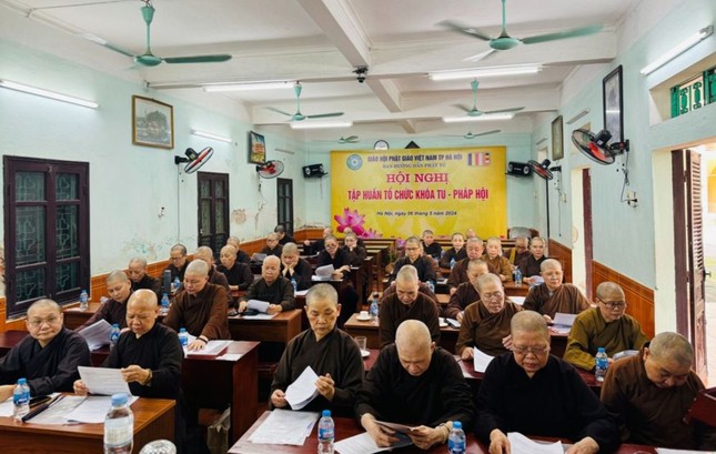 Chư Ni Phân ban Ni giới TP.Hà Nội họp thảo luận các công tác chuẩn bị cho Đại lễ