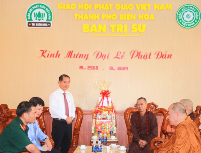Ông Thái Bảo phát biểu chúc mừng Phật đản đến Ban Trị sự TP.Biên Hòa và Tăng Ni, Phật tử TP Ông Thái Bảo phát biểu chúc mừng Phật đản đến Ban Trị sự TP.Biên Hòa và Tăng Ni, Phật tử TP