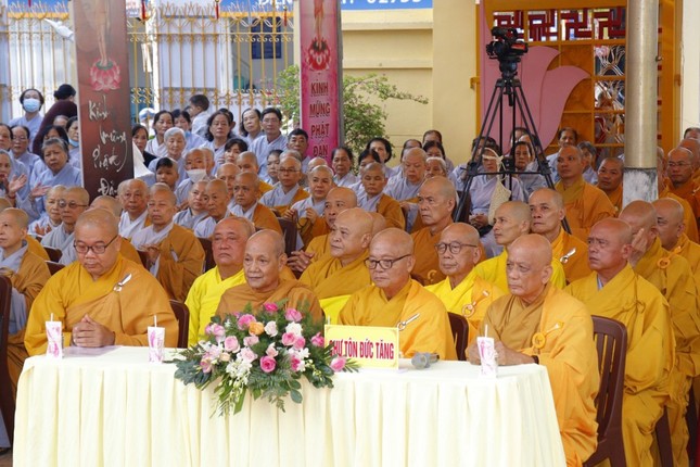 Chư tôn đức chứng minh, tham dự