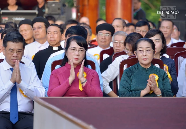 Đại diện lãnh đạo các cơ quan T.Ư, TP.HCM tham dự Đại lễ