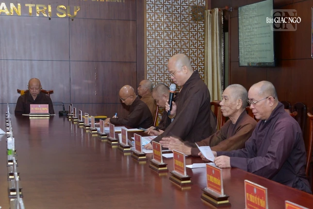 Chư tôn đức Ban Thường trực