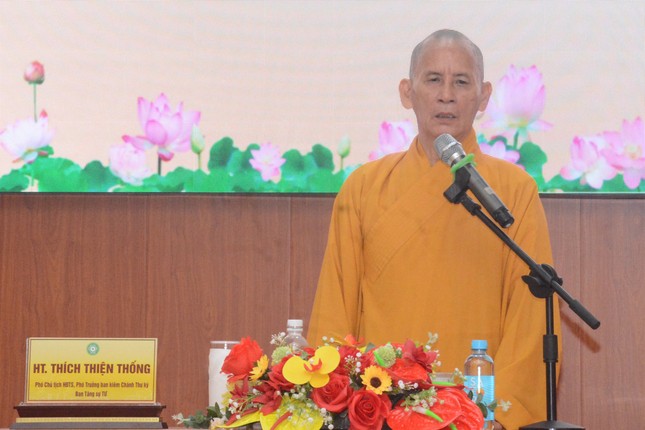 Hòa thượng Thích Thiện Thống triển khai về Quy chế Ban Tăng sự T.Ư tại khóa bồi dưỡng kiến thức trụ trì