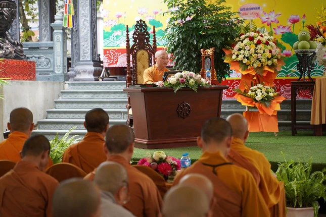 Thượng tọa Thích Chiếu Tuệ đã giới thiệu khái quát về bộ Sám Nguyện yếu giải