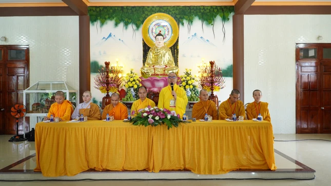 Chư tôn đức Ban Hoằng pháp GHPGVN tỉnh tham dự tọa đàm Phật pháp Chư tôn đức Ban Hoằng pháp GHPGVN tỉnh tham dự tọa đàm Phật pháp