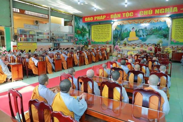 Trường hạ chùa Tây Thiên, tỉnh Bình Dương