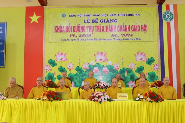 Chư tôn đức chứng minh, tham dự