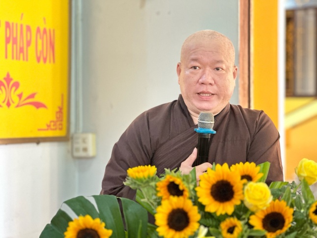 Thượng tọa Thích Tâm Khiết phát biểu khai mạc Thượng tọa Thích Tâm Khiết phát biểu khai mạc