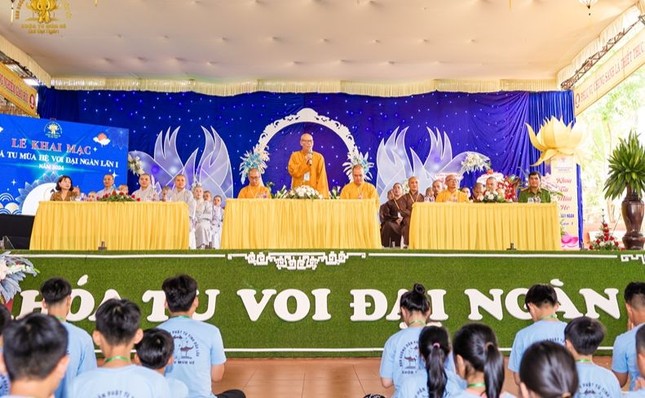 Hòa thượng Thích Châu Quang đạo từ, sách tấn khóa sinh