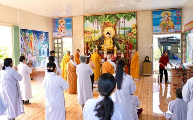 Lễ an vị Phật tại điện Phật Điểm sinh hoạt tôn giáo tập trung Pháp Vân