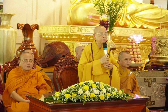 Thượng tọa Thích Huệ Khai có lời thăm hỏi, sách tấn hành giả Thượng tọa Thích Huệ Khai có lời thăm hỏi, sách tấn hành giả