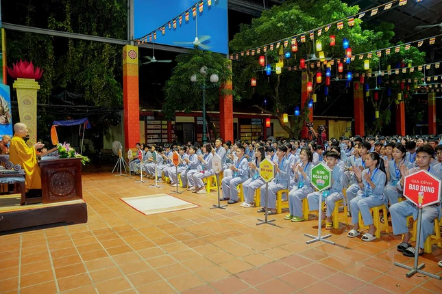 Hòa thượng mong các bạn trẻ nhận ra được sự trân quý của cuộc sống