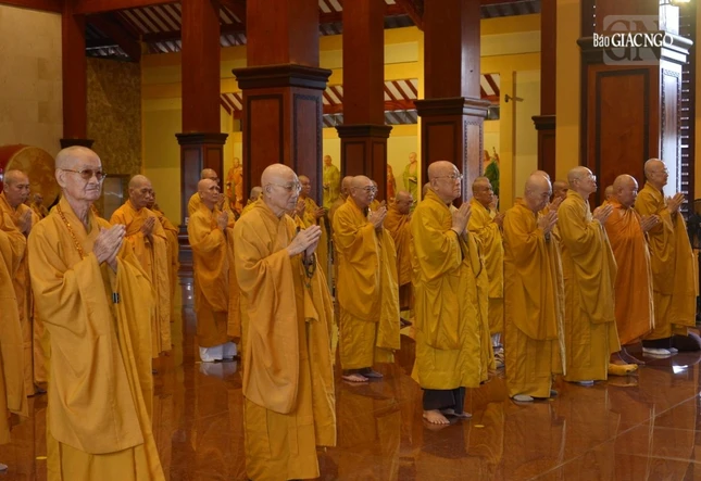 Chư vị giáo phẩm Hội đồng Chứng minh, Chứng minh Ban Trị sự GHPGVN TP.HCM Chư vị giáo phẩm Hội đồng Chứng minh, Chứng minh Ban Trị sự GHPGVN TP.HCM