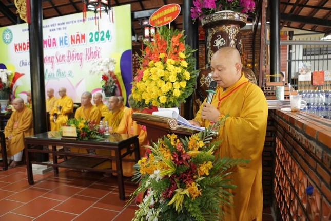 Thượng tọa Thích Trung Nguyện phát biểu cảm tạ