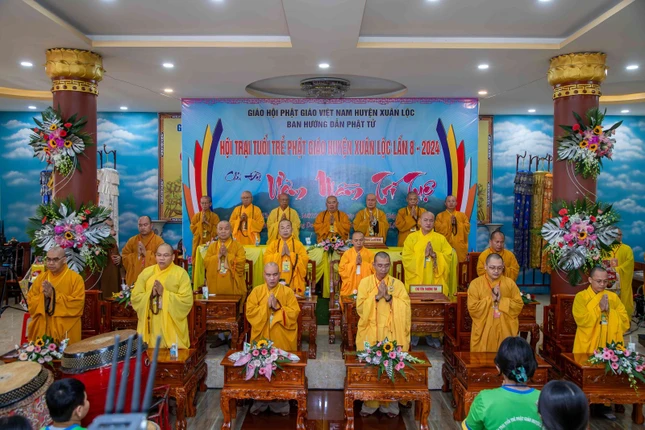 Chư tôn đức chứng minh, tham dự