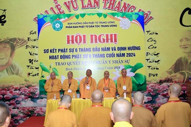 Chư tôn đức chứng minh, tham dự