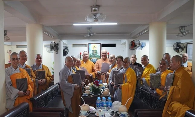 Tại trường hạ Cơ sở II của Ban Trị sự GHPGVN tỉnh Hải Dương - chùa Đông Thuần Tại trường hạ Cơ sở II của Ban Trị sự GHPGVN tỉnh Hải Dương - chùa Đông Thuần