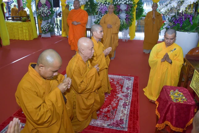 Chùa Hoằng Pháp, H.Hóc Môn kính viếng Chùa Hoằng Pháp, H.Hóc Môn kính viếng