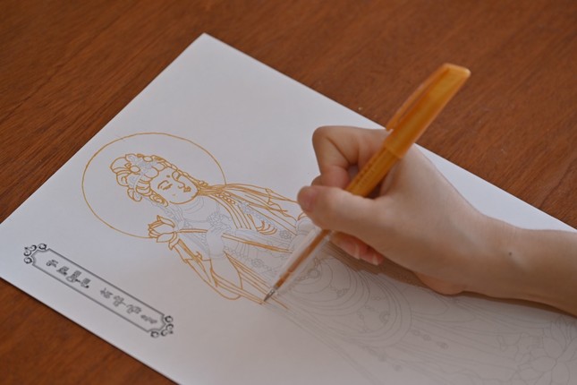 Vẽ hình tướng Đức Quán Thế Âm