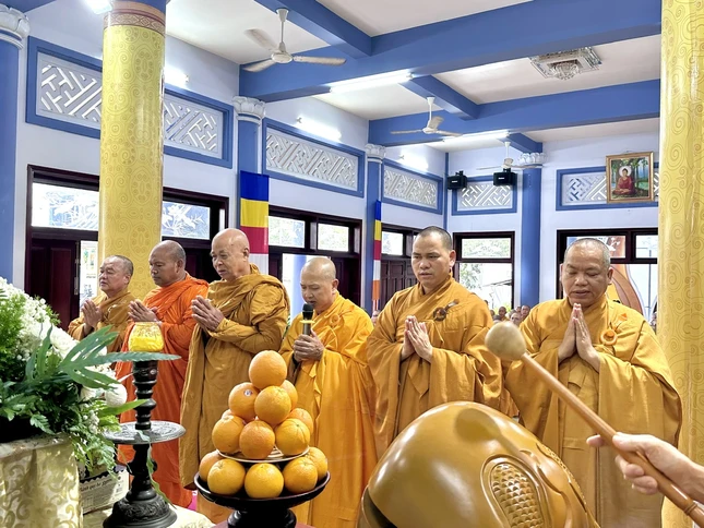 Thành kính tưởng niệm Tổng Bí thư Nguyễn Phú Trọng, lễ tưởng niệm do Ban Trị sự GHPGVN TP.Vũng Tàu tổ chức tại Văn phòng Ban Trị sự - chùa Liên Trì Thành kính tưởng niệm Tổng Bí thư Nguyễn Phú Trọng, lễ tưởng niệm do Ban Trị sự GHPGVN TP.Vũng Tàu tổ chức tại Văn phòng Ban Trị sự - chùa Liên Trì