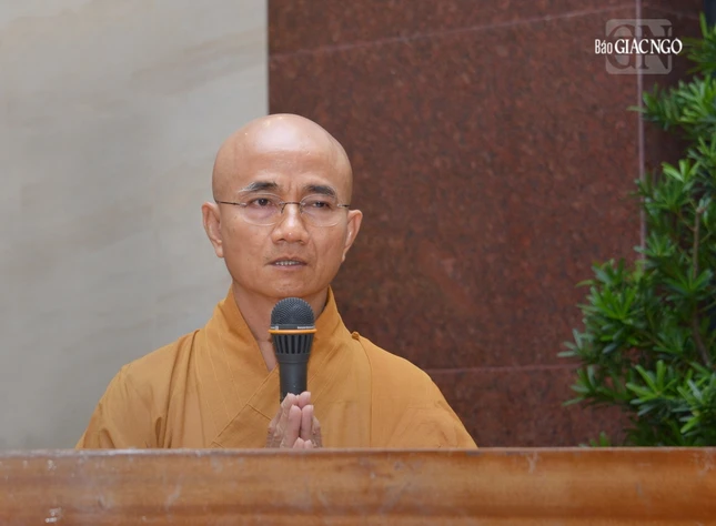 Thượng tọa Thích Thiện Quý phát biểu cảm tạ