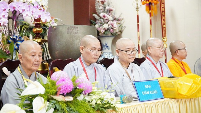 Chư Ni Ban Giám khảo