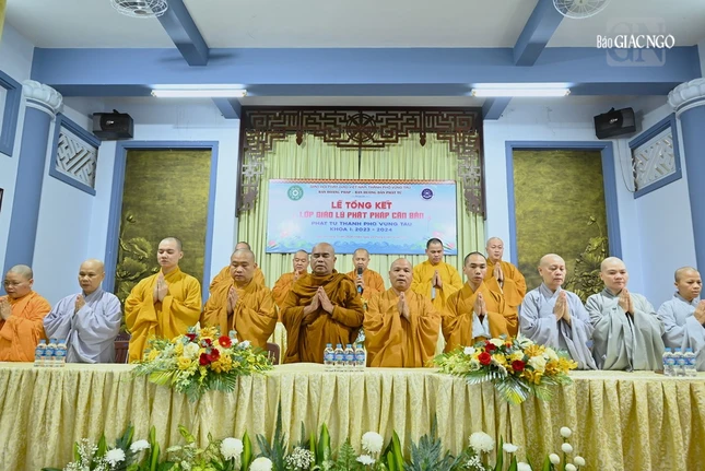 Chư tôn đức chứng minh, tham dự