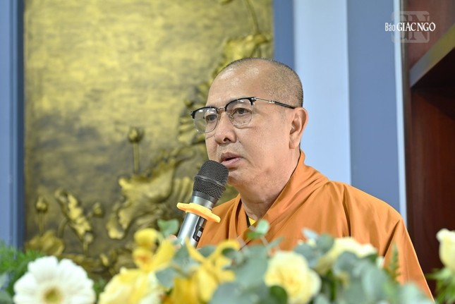 Hòa thượng Thích Thông Không phát biểu tại lễ trao giấy chứng nhận