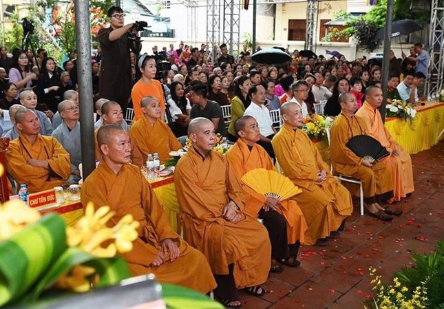 Chư tôn đức tham dự