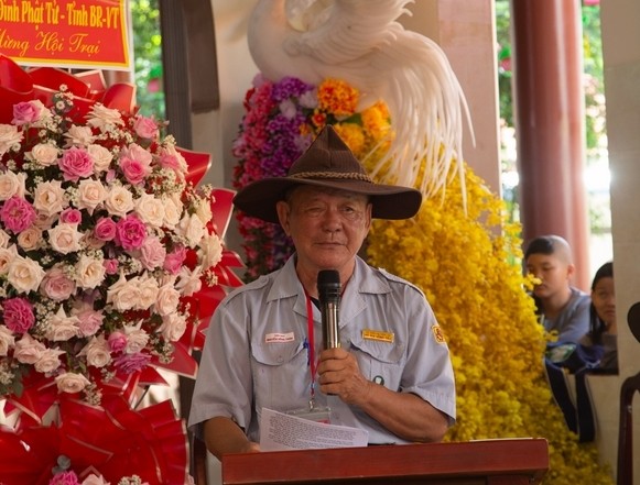 Huynh trưởng cấp Dũng Thiện Bình - Nguyễn Hồng Trân phát biểu khai mạc